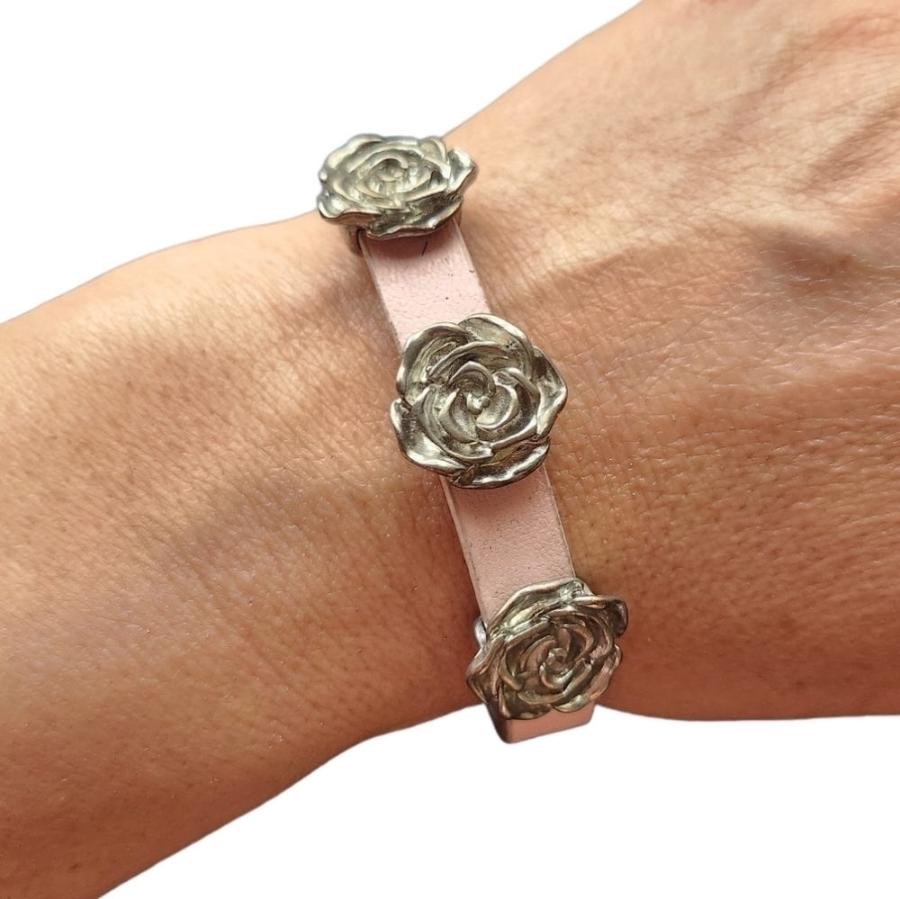 **BOGO** Rose bracelet